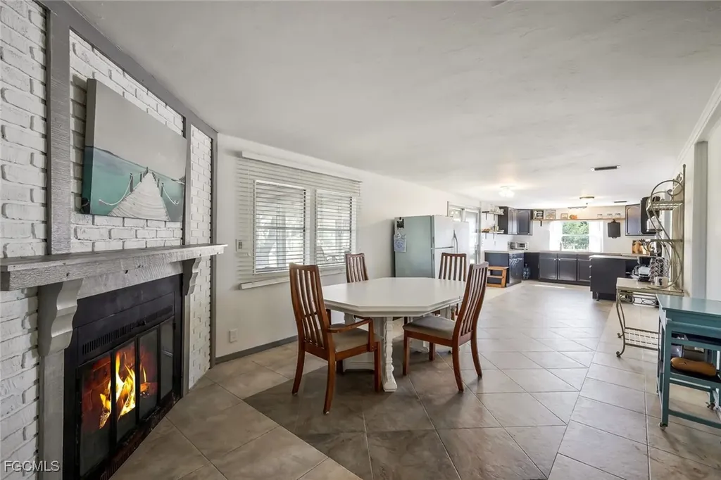 23715 Tinas Lane Fort Myers FL 33913