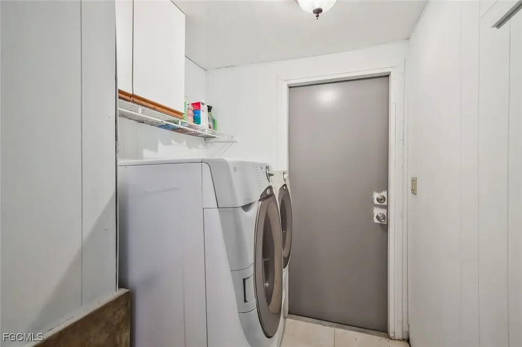 23715 Tinas Lane Fort Myers FL 33913