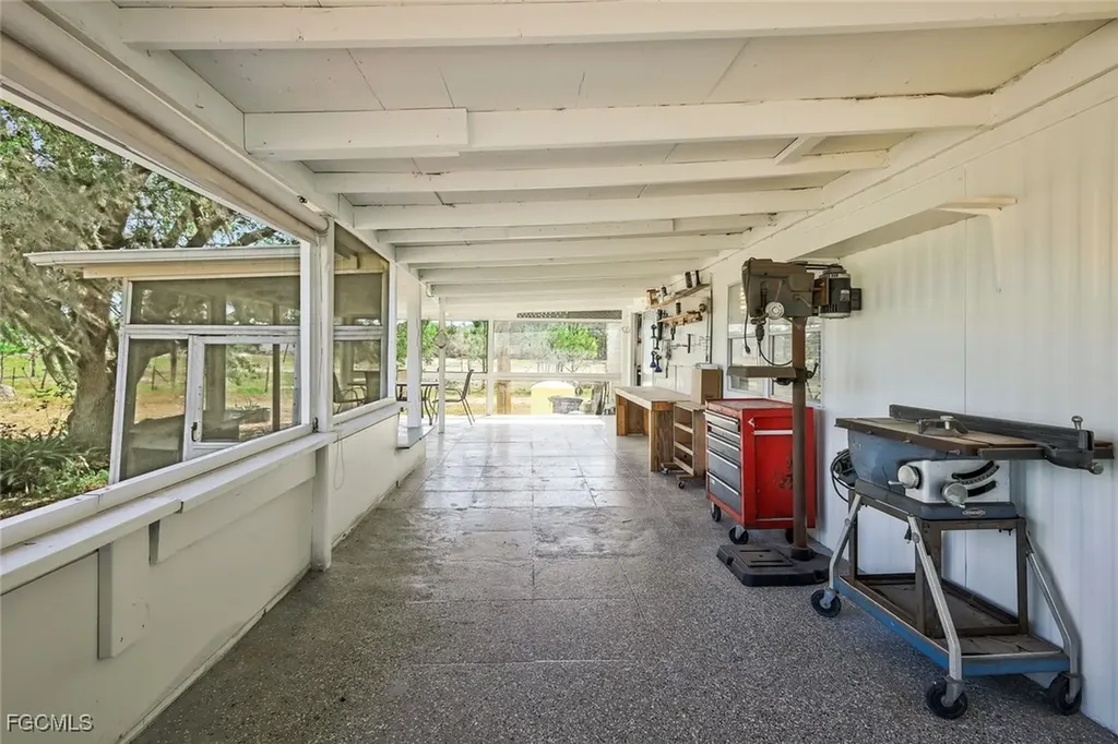 23715 Tinas Lane Fort Myers FL 33913