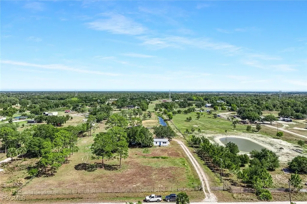 23715 Tinas Lane Fort Myers FL 33913