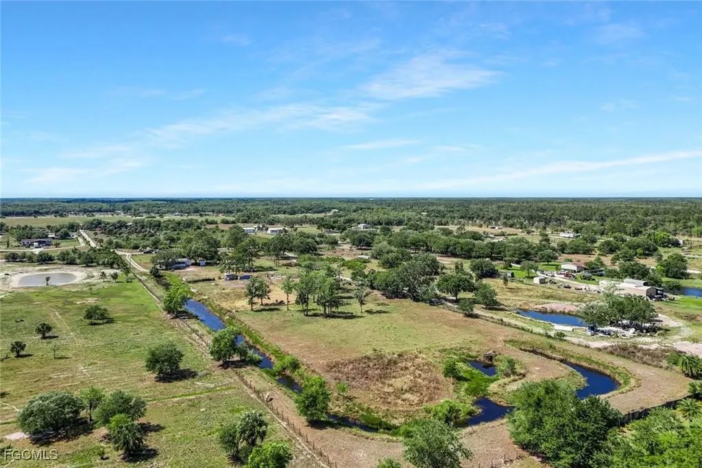 23715 Tinas Lane Fort Myers FL 33913