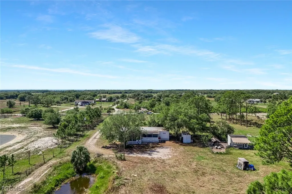 23715 Tinas Lane Fort Myers FL 33913