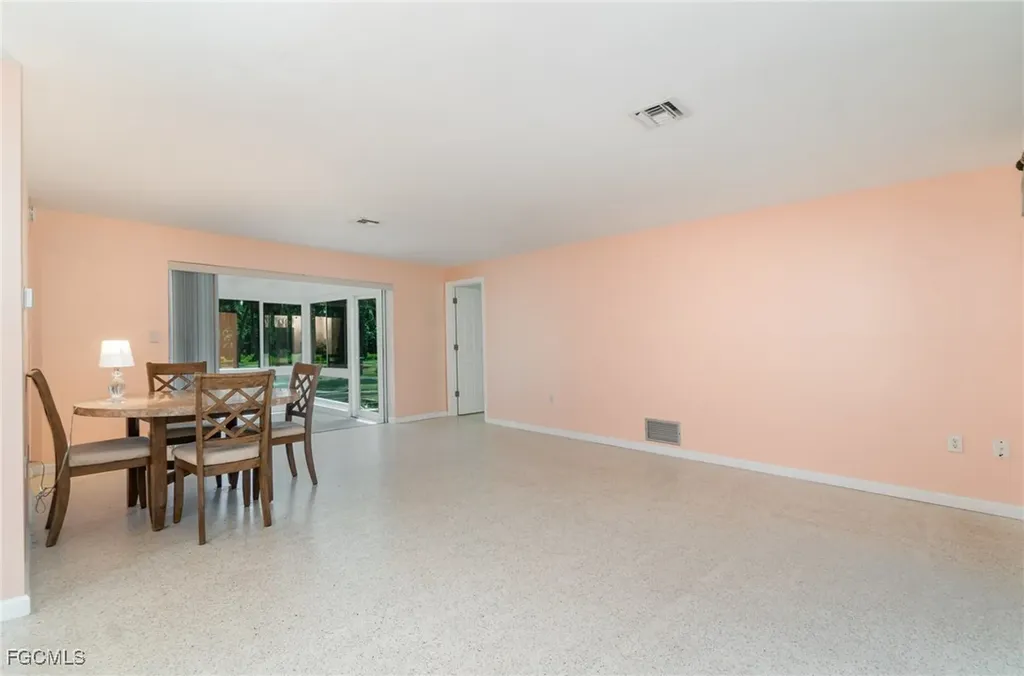 7058 Maida Lane Fort Myers FL 33907