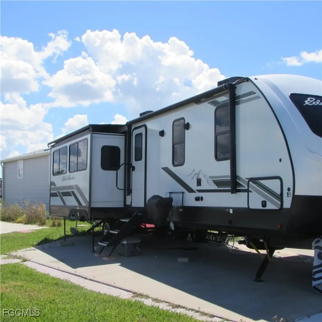 19681 #313 Summerlin Road Fort Myers FL 33908