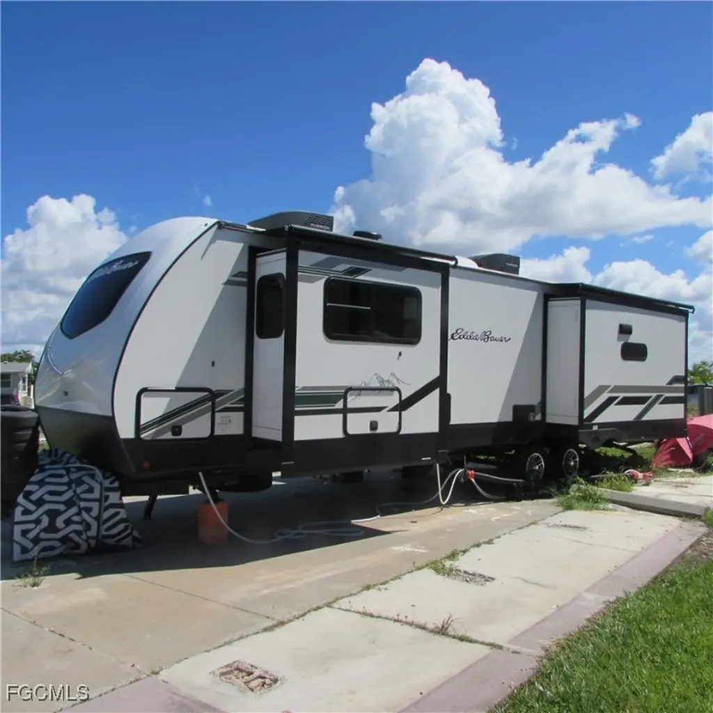 19681 #313 Summerlin Road Fort Myers FL 33908