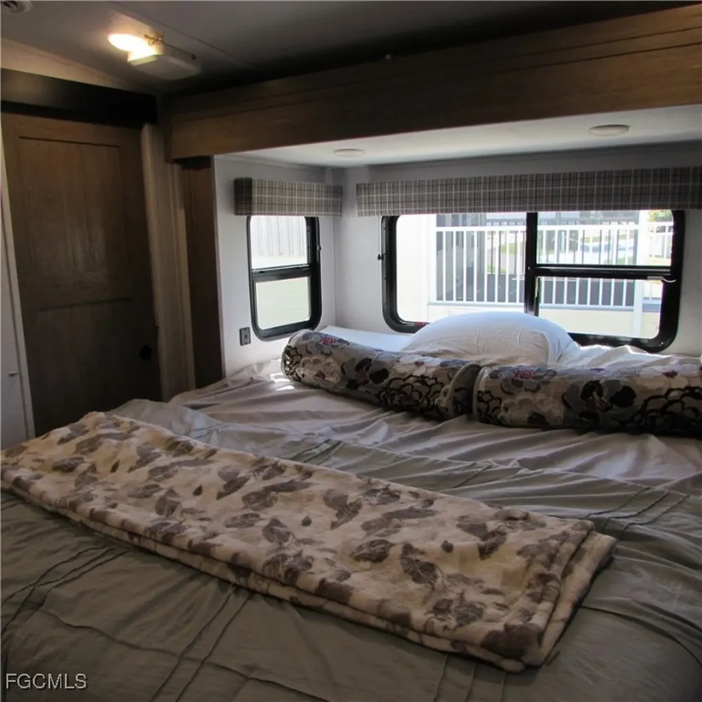 19681 #313 Summerlin Road Fort Myers FL 33908