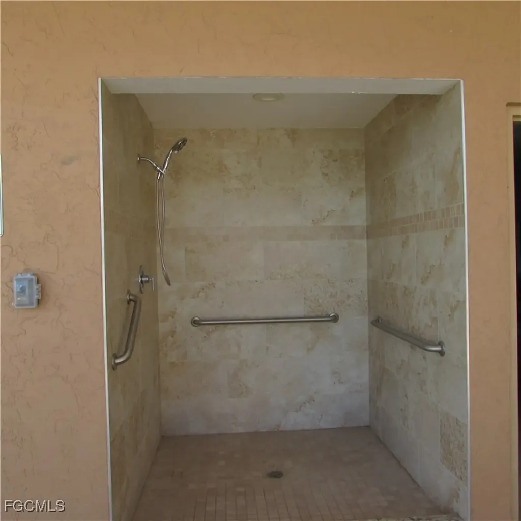 19681 #313 Summerlin Road Fort Myers FL 33908