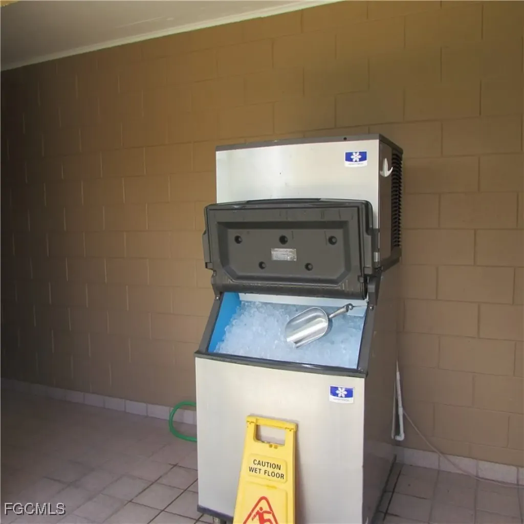 19681 #313 Summerlin Road Fort Myers FL 33908