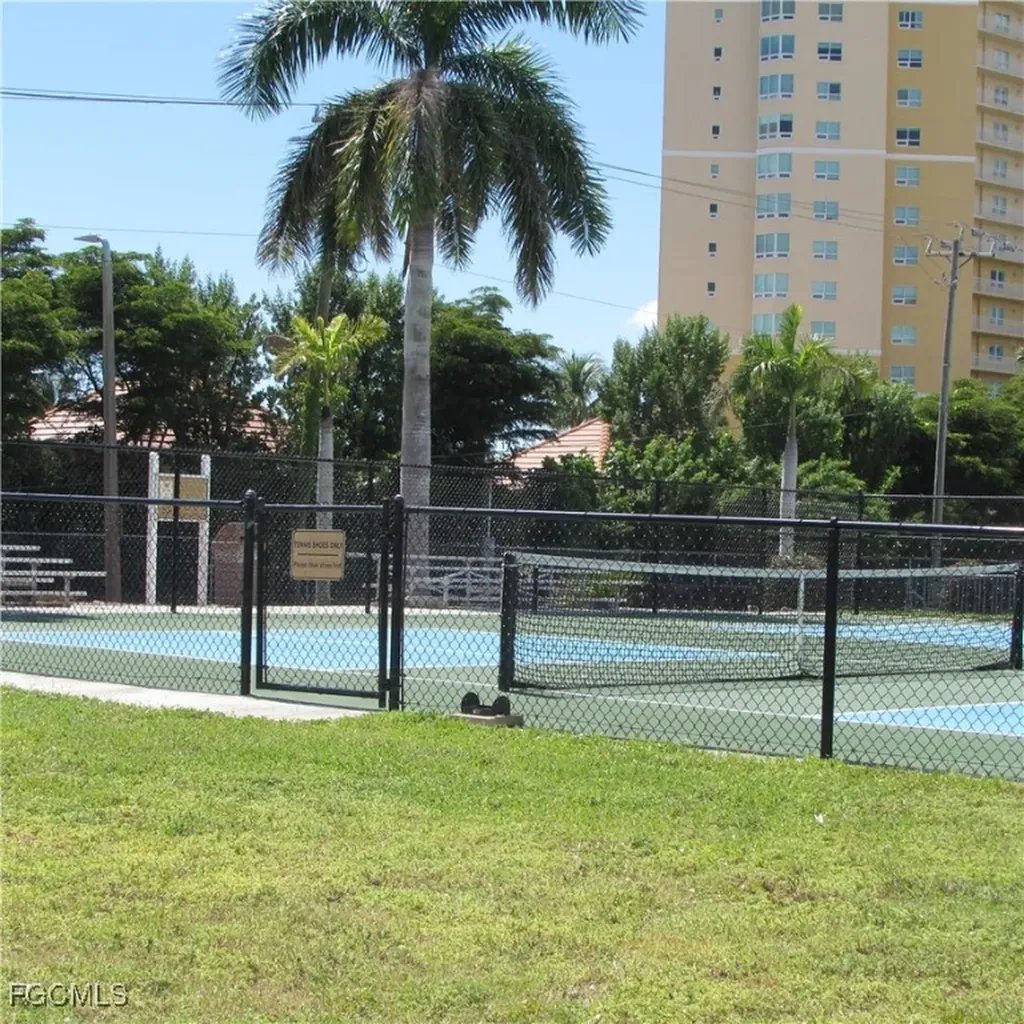 19681 #313 Summerlin Road Fort Myers FL 33908