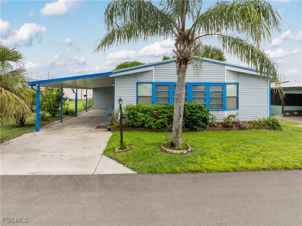 9266 Desoto Drive North Fort Myers FL 33903