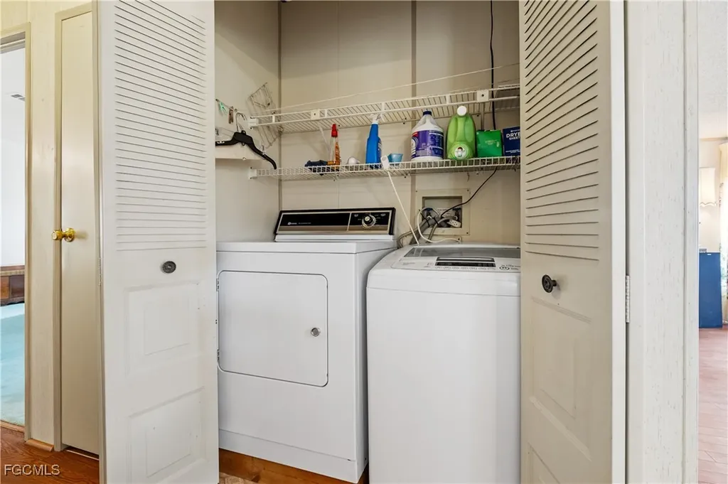 9266 Desoto Drive North Fort Myers FL 33903