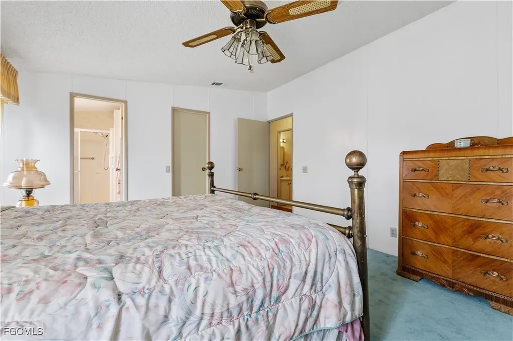 9266 Desoto Drive North Fort Myers FL 33903