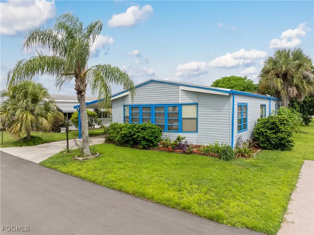 9266 Desoto Drive North Fort Myers FL 33903