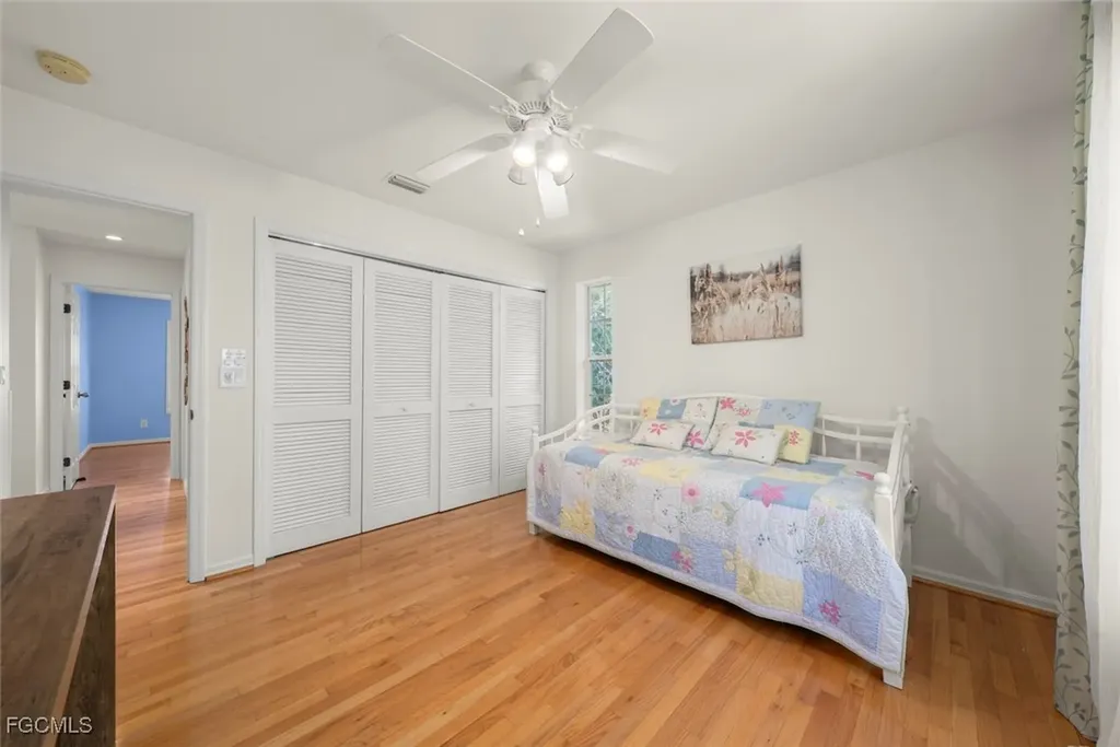 1846 Farm Trail Sanibel FL 33957