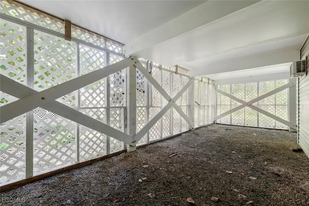 1846 Farm Trail Sanibel FL 33957