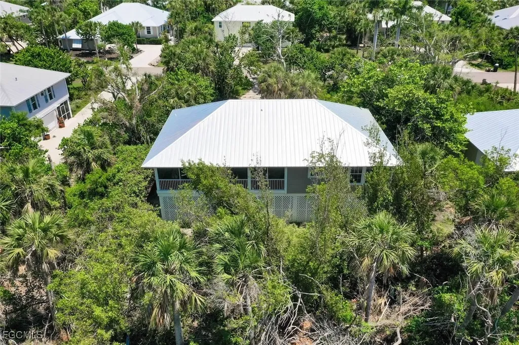 1846 Farm Trail Sanibel FL 33957