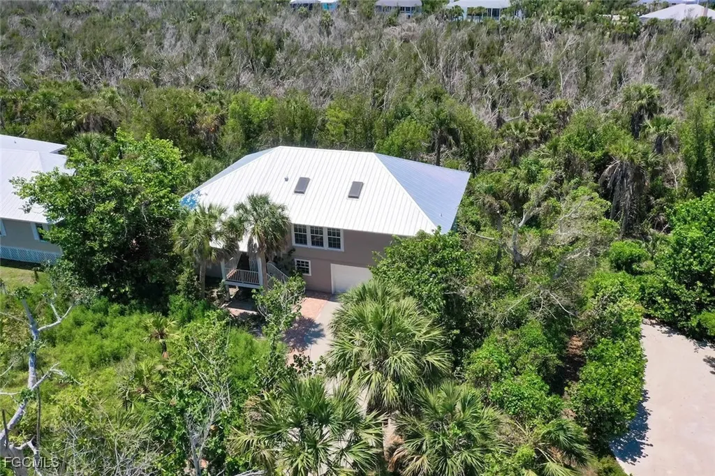 1846 Farm Trail Sanibel FL 33957