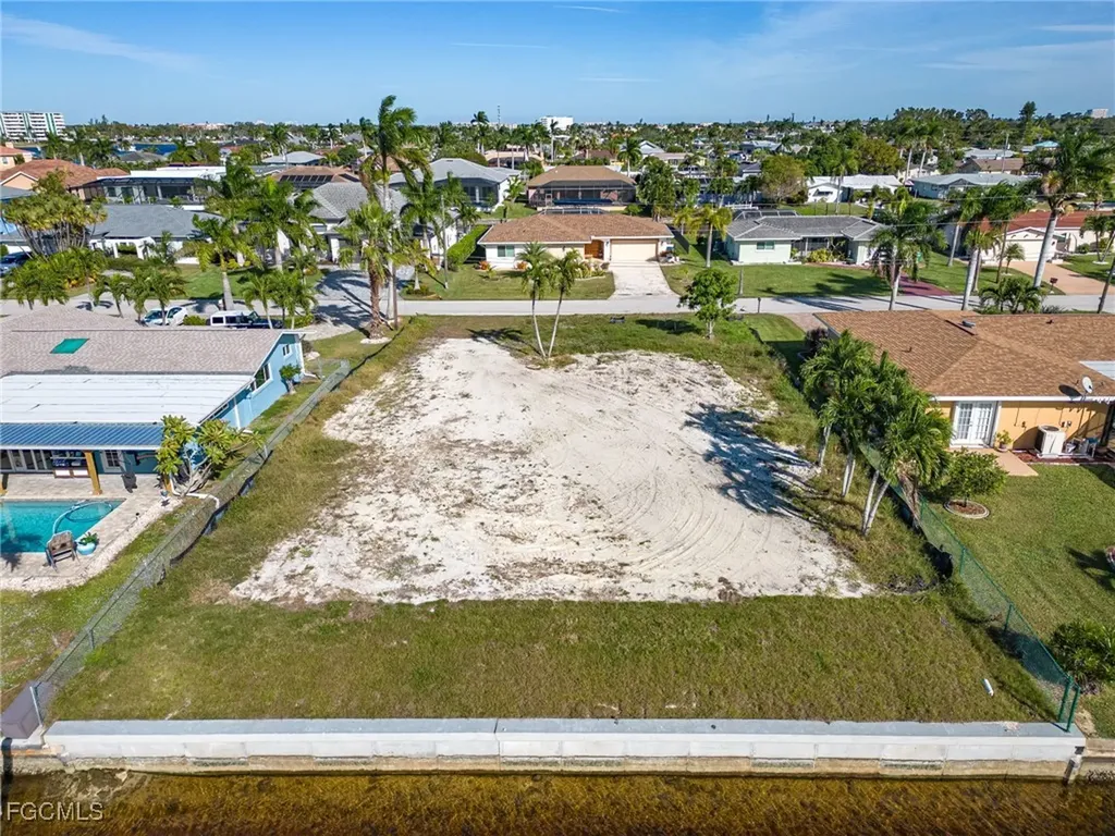 5230 Tamiami Court Cape Coral FL 33904