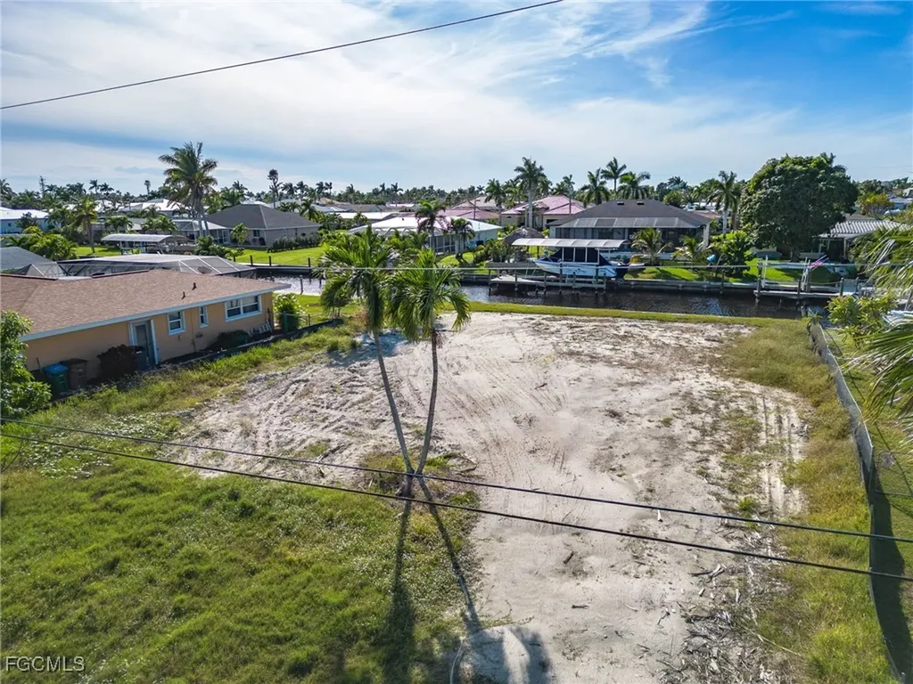 5230 Tamiami Court Cape Coral FL 33904