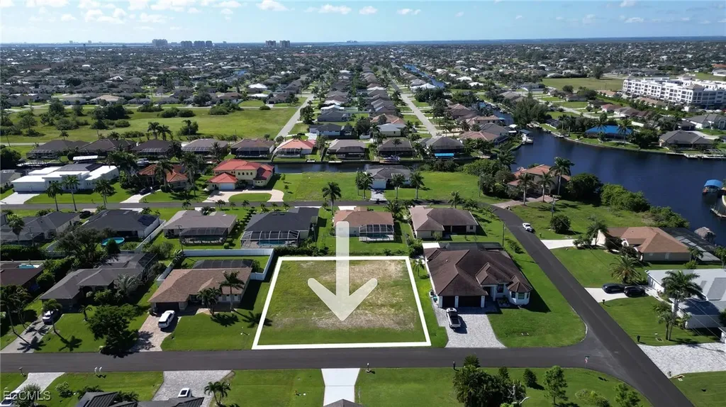 1910 SW 40th Street Cape Coral FL 33914