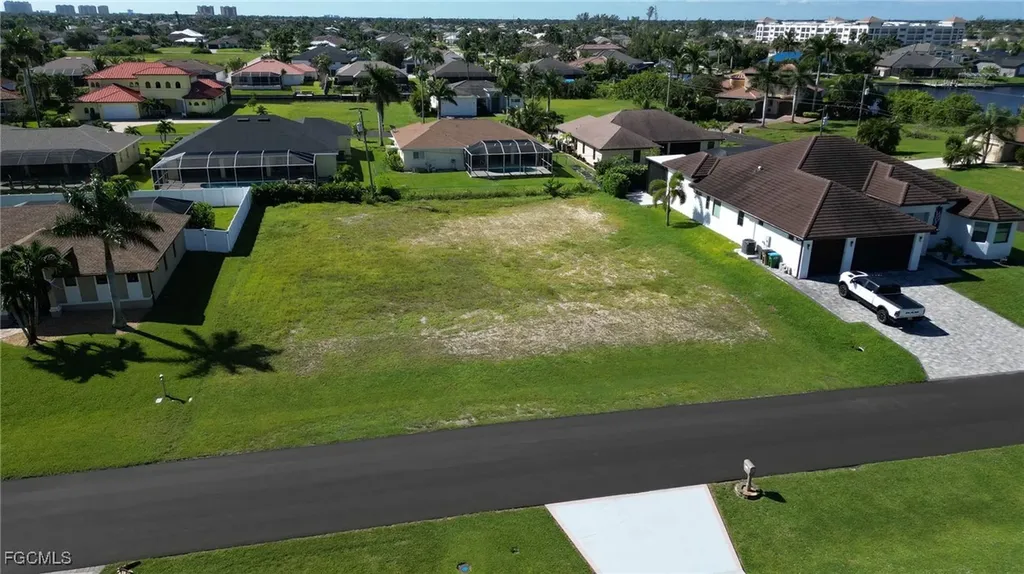 1910 SW 40th Street Cape Coral FL 33914