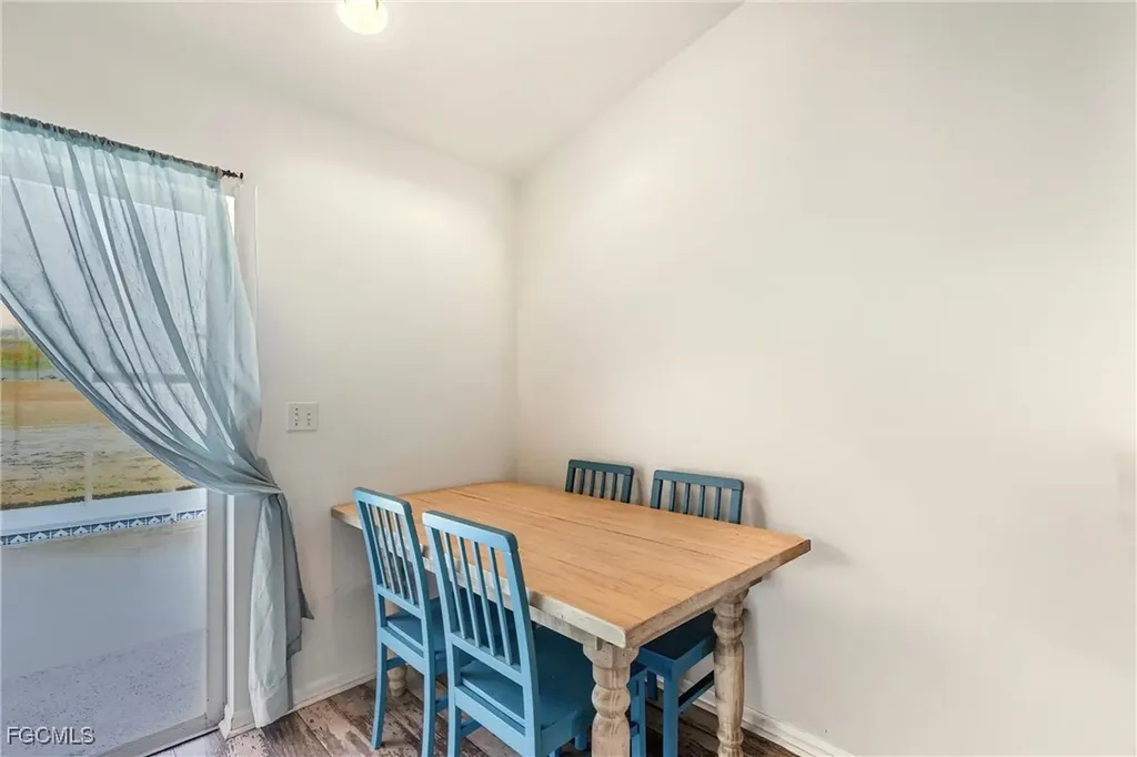 513 SE 27th Terrace Cape Coral FL 33904