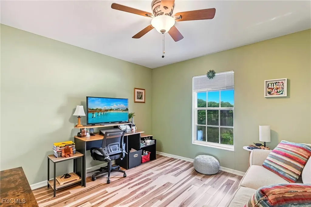 513 SE 27th Terrace Cape Coral FL 33904