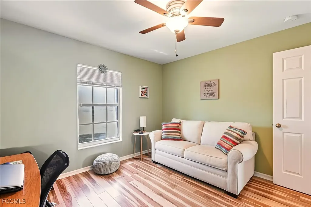 513 SE 27th Terrace Cape Coral FL 33904