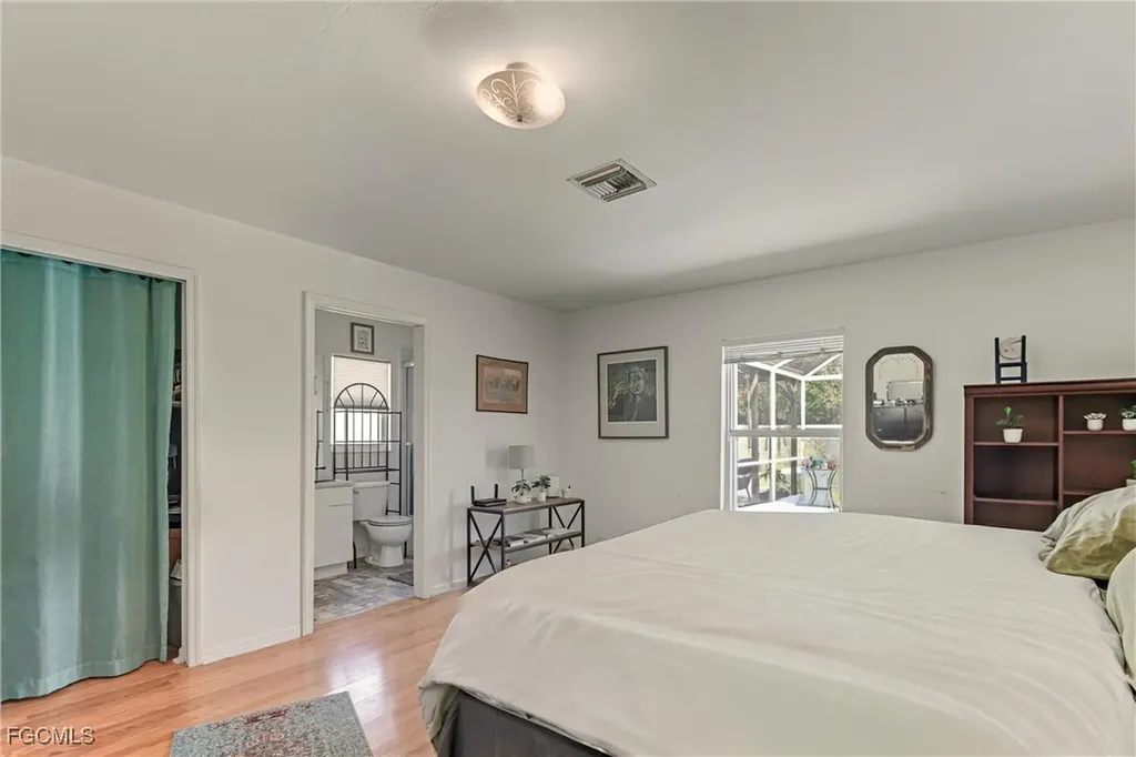 513 SE 27th Terrace Cape Coral FL 33904