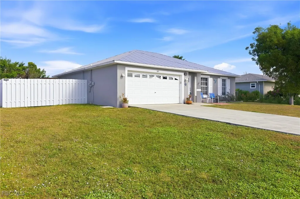 513 SE 27th Terrace Cape Coral FL 33904