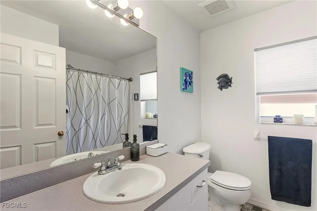 513 SE 27th Terrace Cape Coral FL 33904