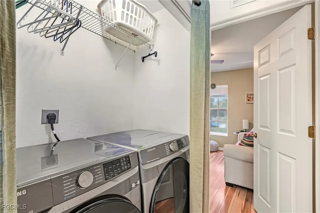 513 SE 27th Terrace Cape Coral FL 33904