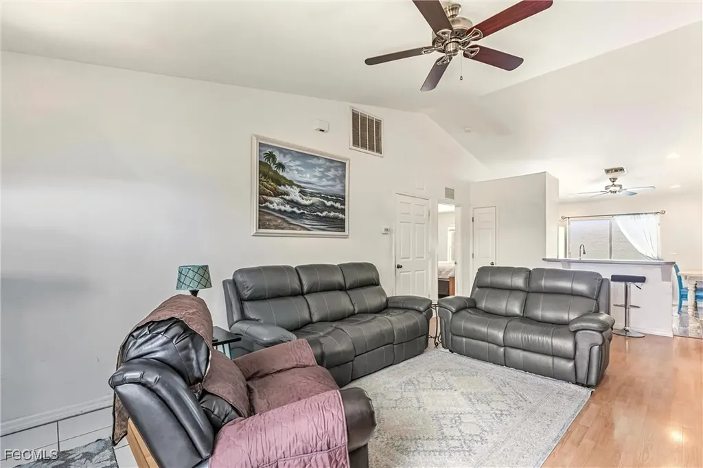 513 SE 27th Terrace Cape Coral FL 33904