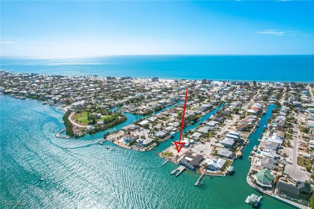 474 Washington Court Fort Myers Beach FL 33931