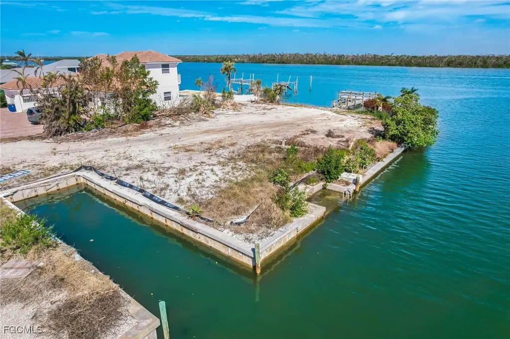 474 Washington Court Fort Myers Beach FL 33931