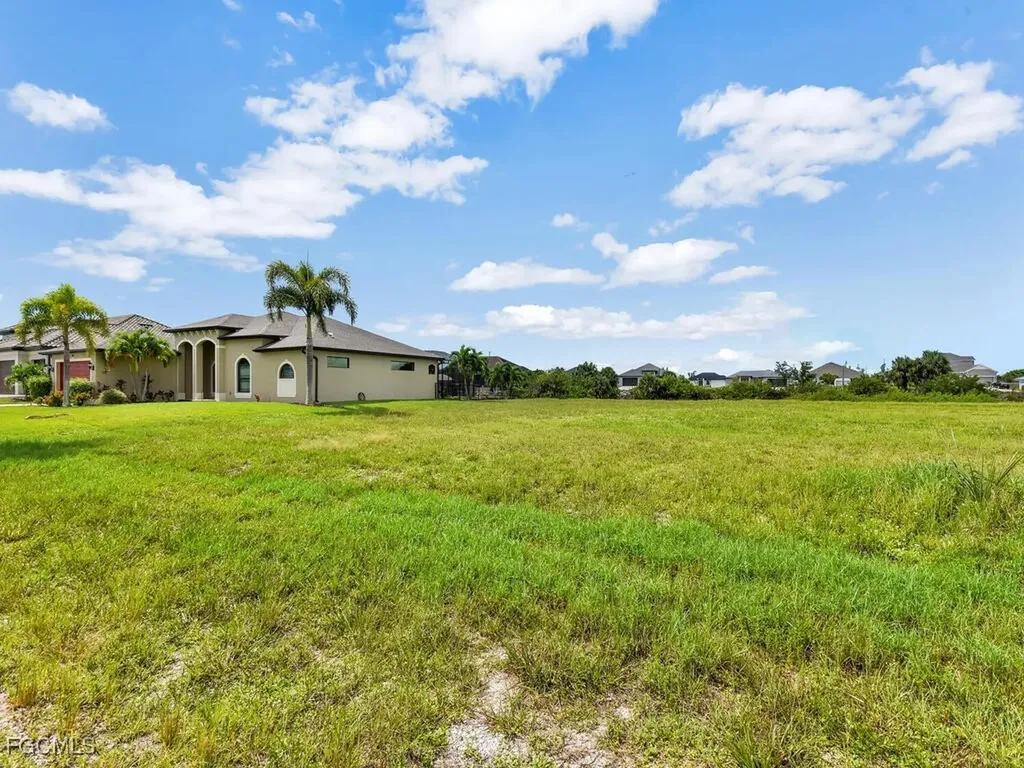 1646 NW 36th Avenue Cape Coral FL 33993