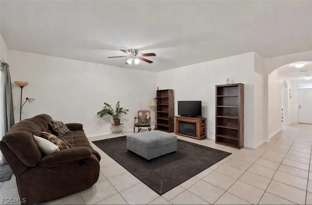 10564 Canal Brook Lane Lehigh Acres FL 33936