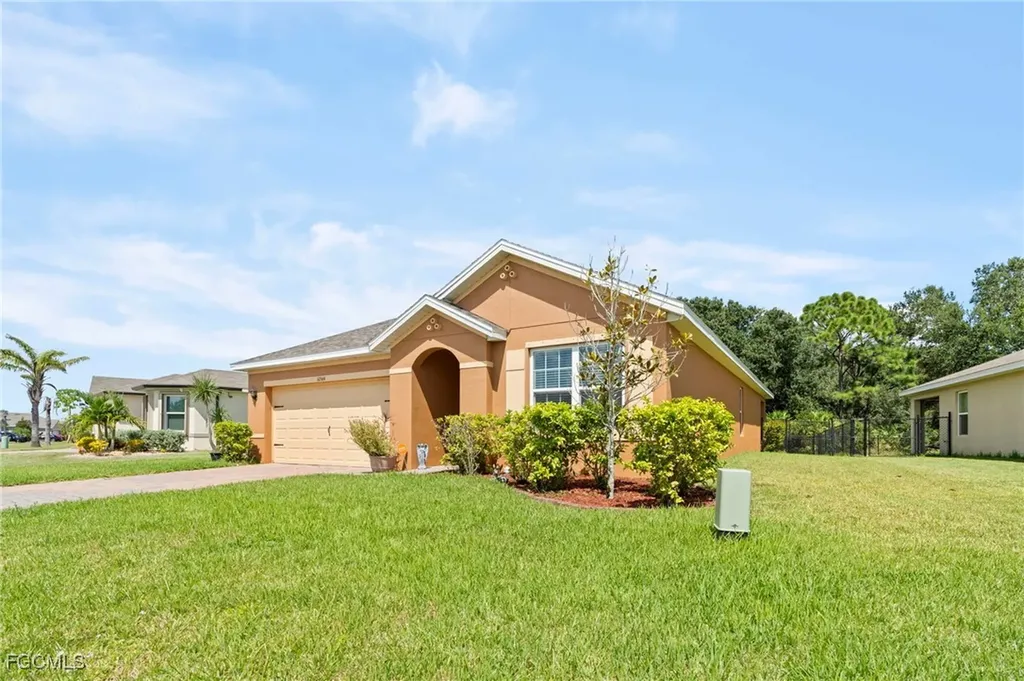 10564 Canal Brook Lane Lehigh Acres FL 33936