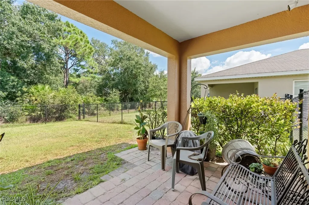 10564 Canal Brook Lane Lehigh Acres FL 33936