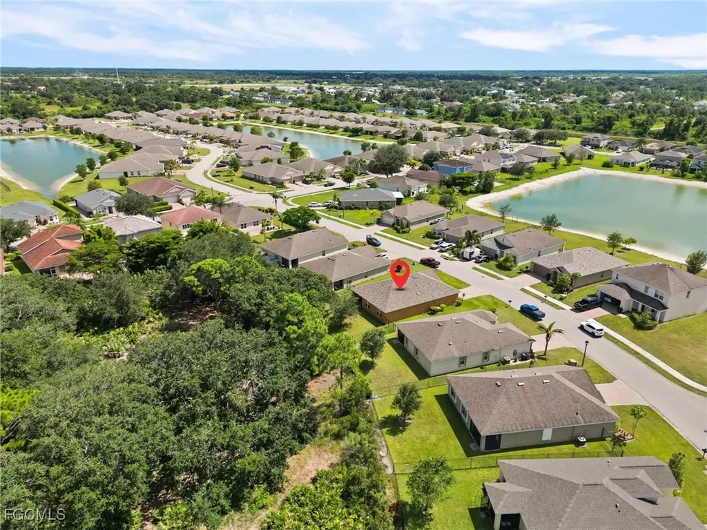 10564 Canal Brook Lane Lehigh Acres FL 33936