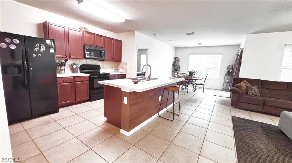 10564 Canal Brook Lane Lehigh Acres FL 33936