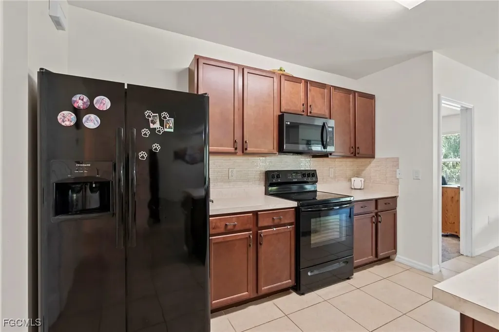 10564 Canal Brook Lane Lehigh Acres FL 33936