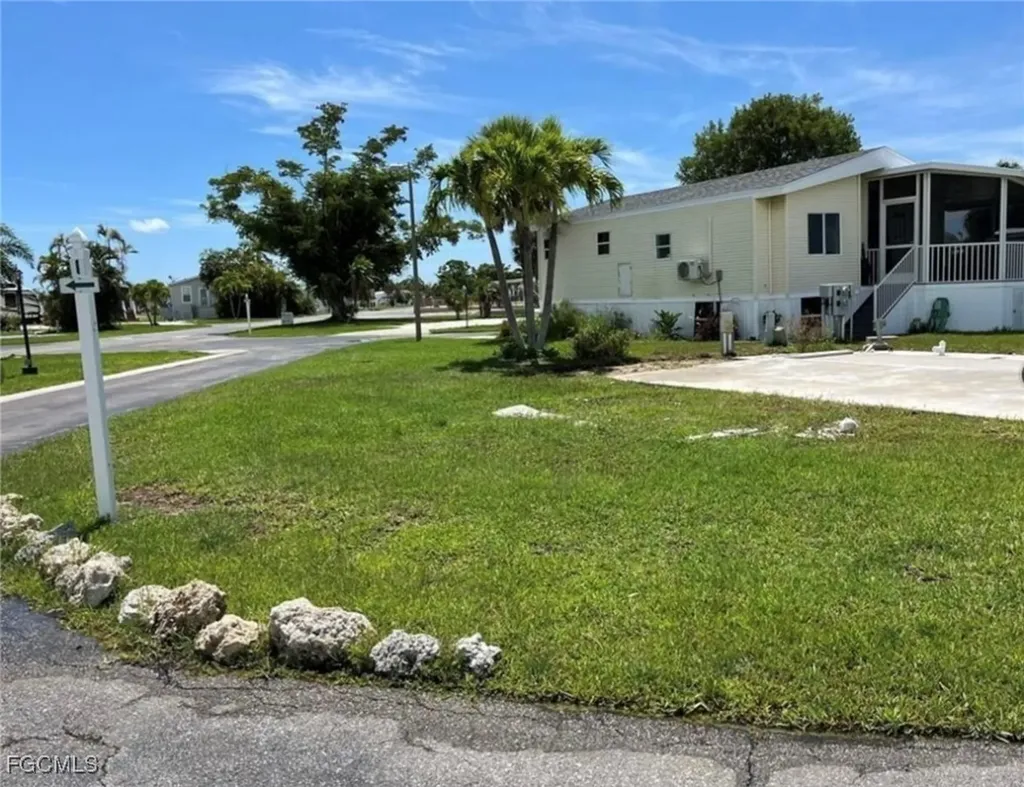 19681 #252 Summerlin Road Fort Myers FL 33908