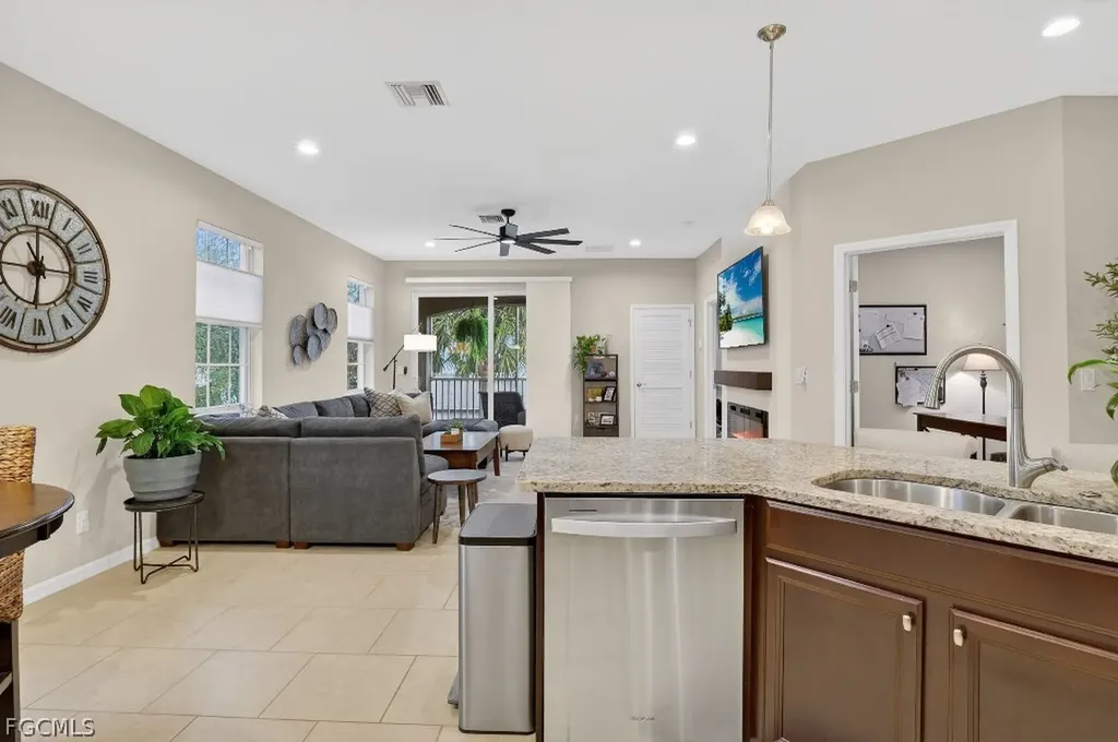8541 Oakshade Circle Fort Myers FL 33919