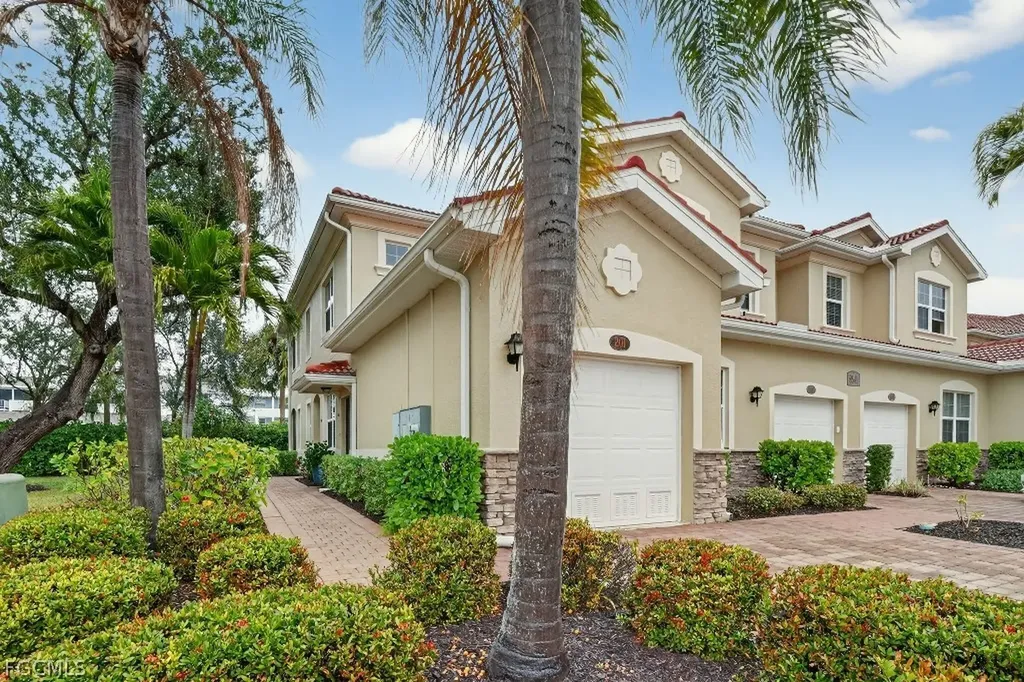 8541 Oakshade Circle Fort Myers FL 33919