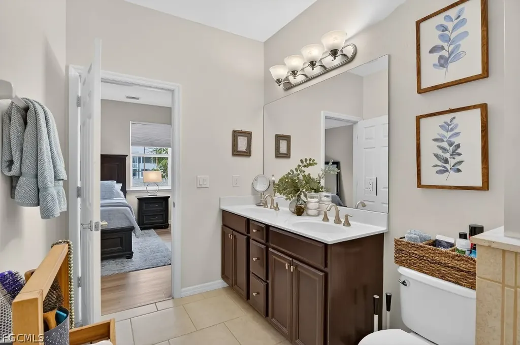 8541 Oakshade Circle Fort Myers FL 33919