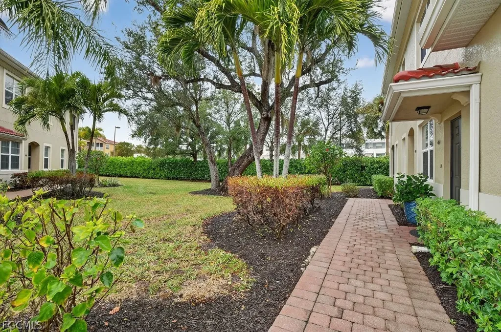 8541 Oakshade Circle Fort Myers FL 33919