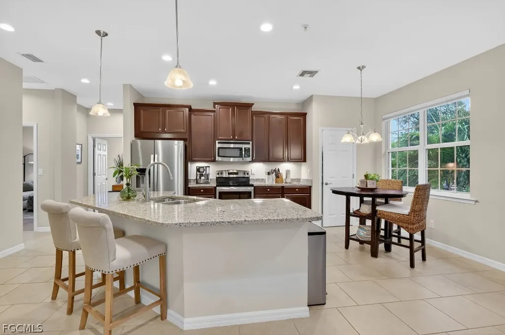 8541 Oakshade Circle Fort Myers FL 33919
