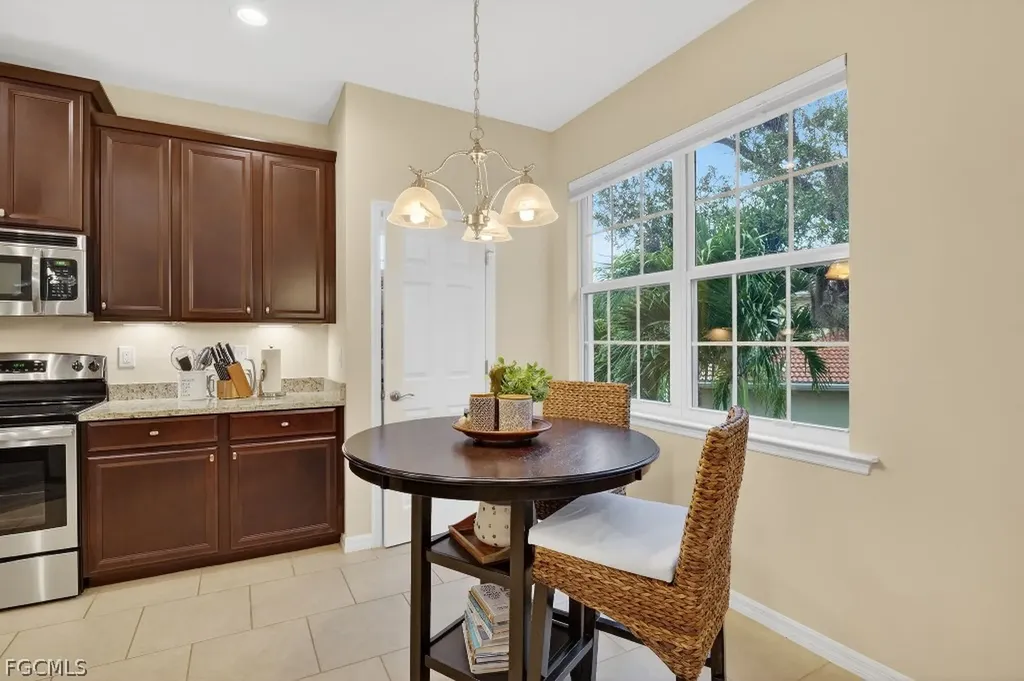 8541 Oakshade Circle Fort Myers FL 33919