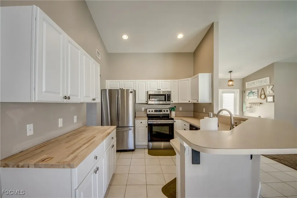 1709 SW 30th Street Cape Coral FL 33914